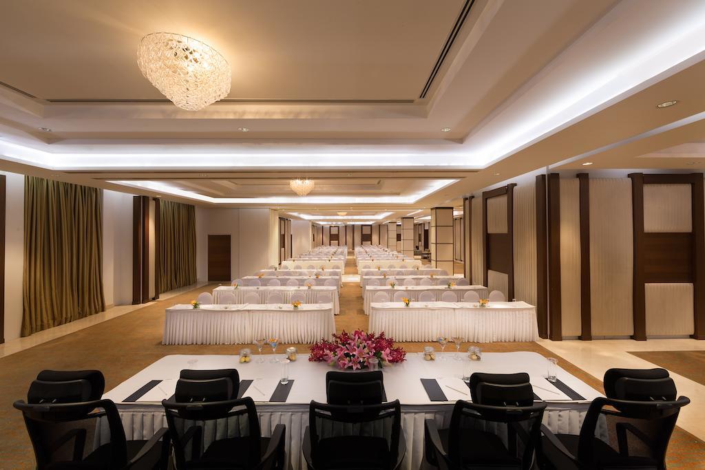 Welcomhotel By Itc Hotels, Dwarka, New Delhi Exteriör bild The Royal