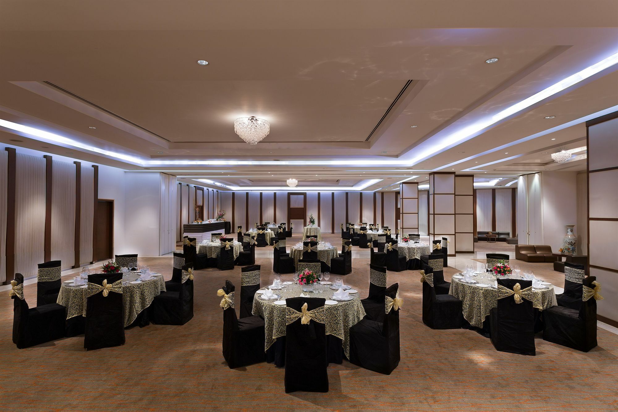 Welcomhotel By Itc Hotels, Dwarka, New Delhi Exteriör bild The Grand Ballroom